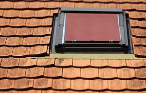 Hitzeschutz im Dachgeschoss? Dämmungen und Fenster helfen! - energieheld  Blog